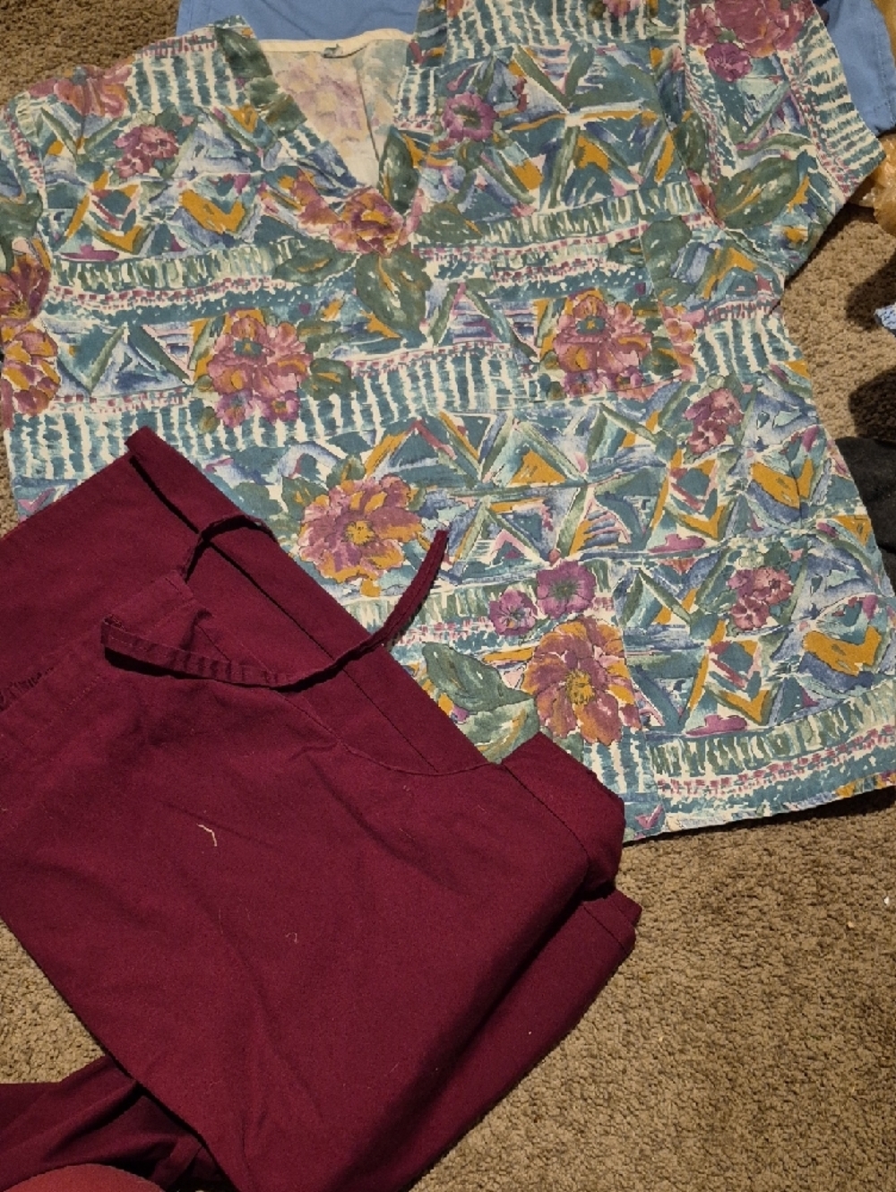Scrub Zone Pants Small Wine Colored Flower Scrub Top Medium